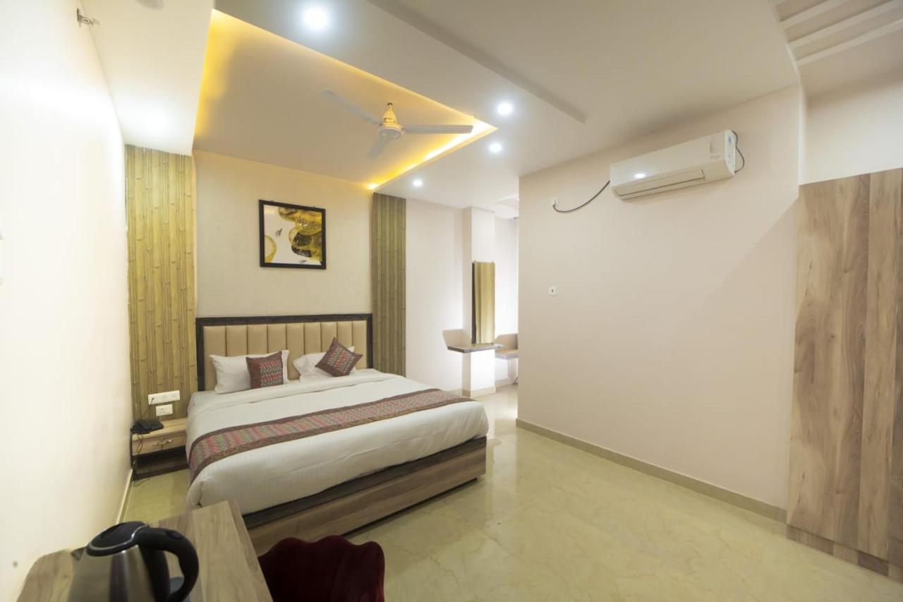 Hotel The Pearl Varanasi
